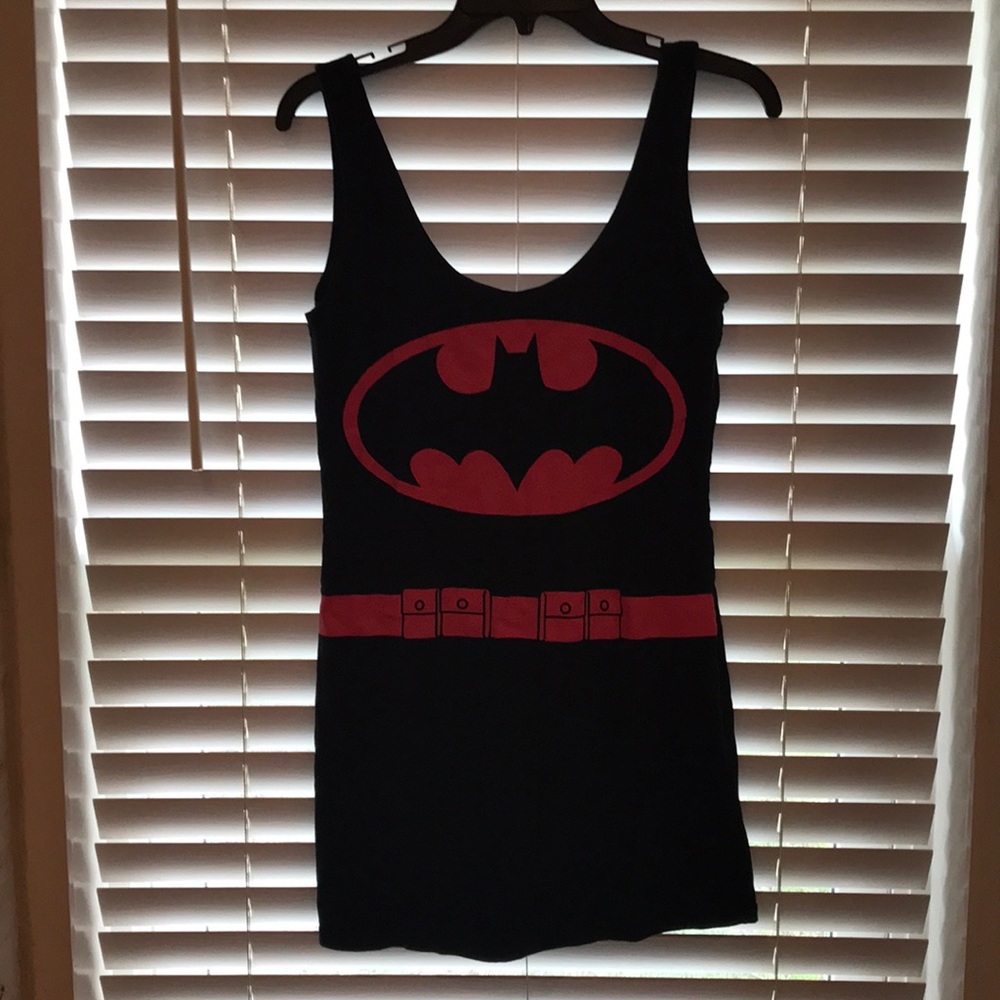 Top/ costume / pajamas